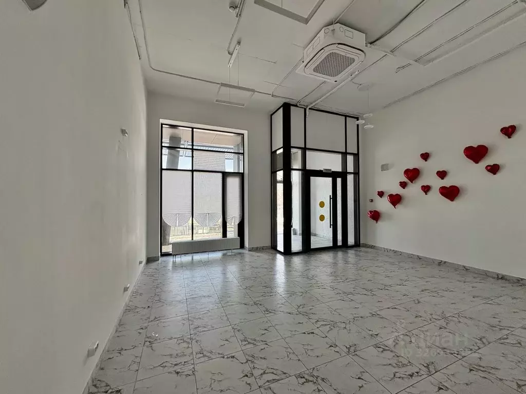 Помещение свободного назначения в Пермский край, Пермь бул. Гагарина, ... - Фото 1