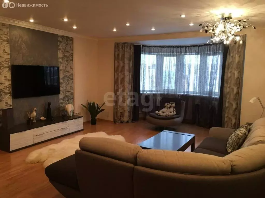 2-комнатная квартира: Пермь, улица Максима Горького, 60 (73.2 м) - Фото 1