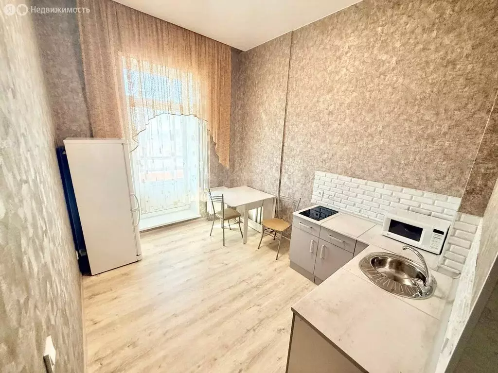 1-комнатная квартира: Ижевск, Базарная площадь, 1 (33.9 м) - Фото 2