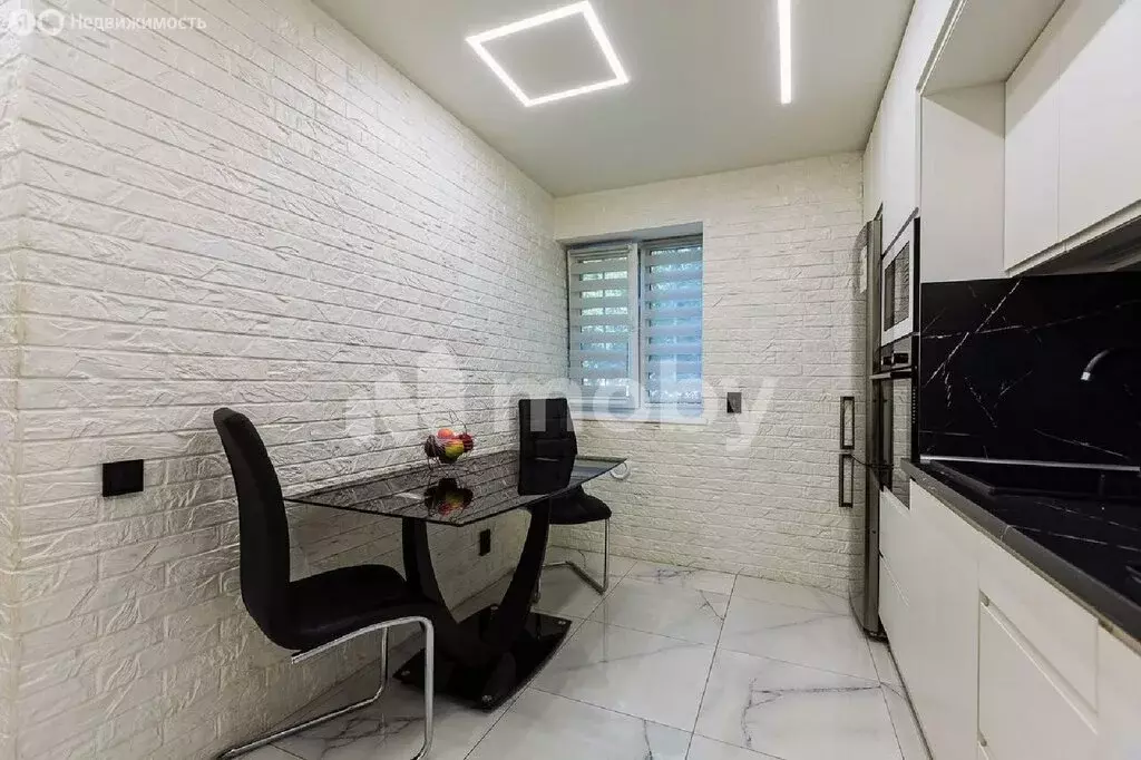 1-комнатная квартира: Калининград, Черниговская улица, 62 (40 м) - Фото 1