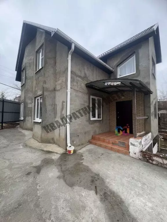 Дом в Калмыкия, Элиста ул. Островского, 46 (245 м) - Фото 1