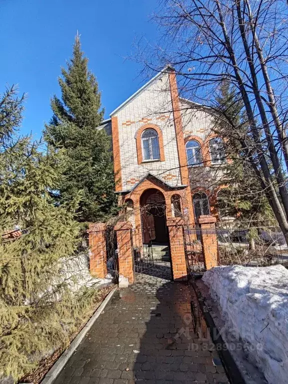 Коттедж в Алтайский край, Барнаул Аметистовая ул. (287 м) - Фото 1