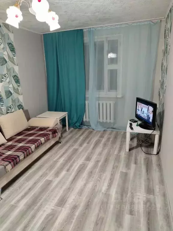 2-к кв. Свердловская область, Первоуральск Советская ул., 11А (33.0 м) - Фото 1