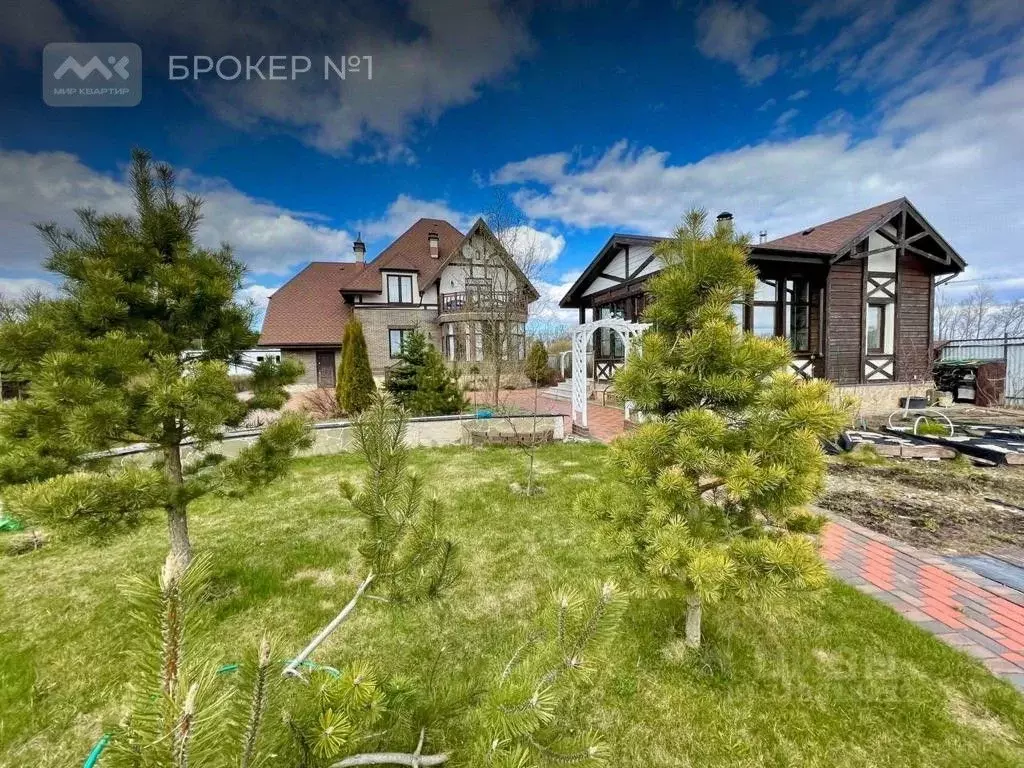 Дом в Ленинградская область, Гатчинский район, д. Нижняя  (325 м) - Фото 1