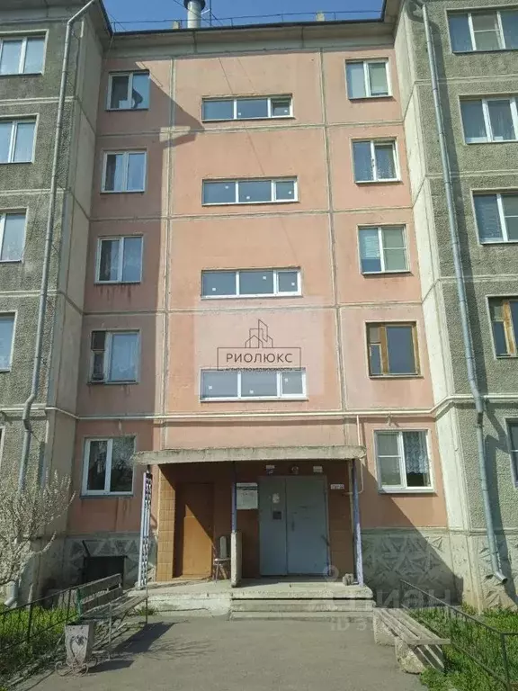 3-к кв. Челябинская область, Магнитогорск Вятская ул., 1 (65.3 м) - Фото 1