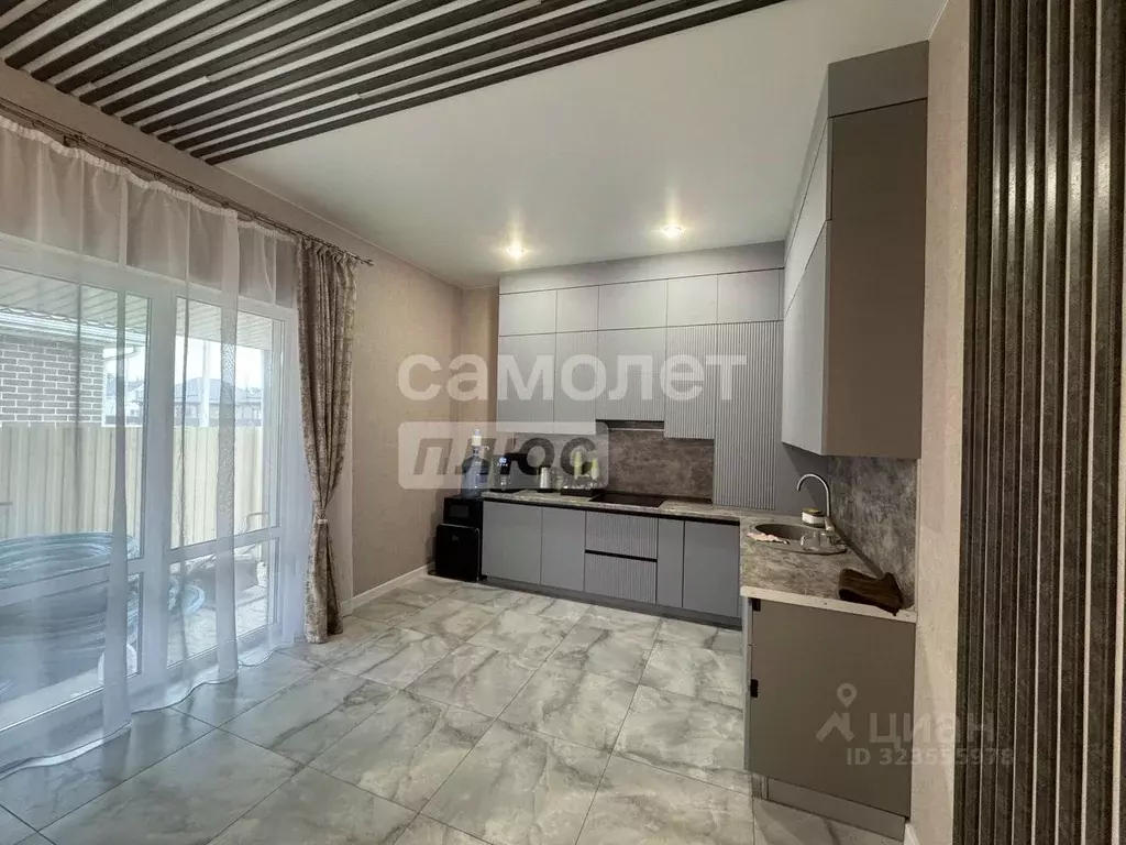 Дом в Краснодарский край, Динской район, Южно-Кубанское с/пос, пос. ... - Фото 2