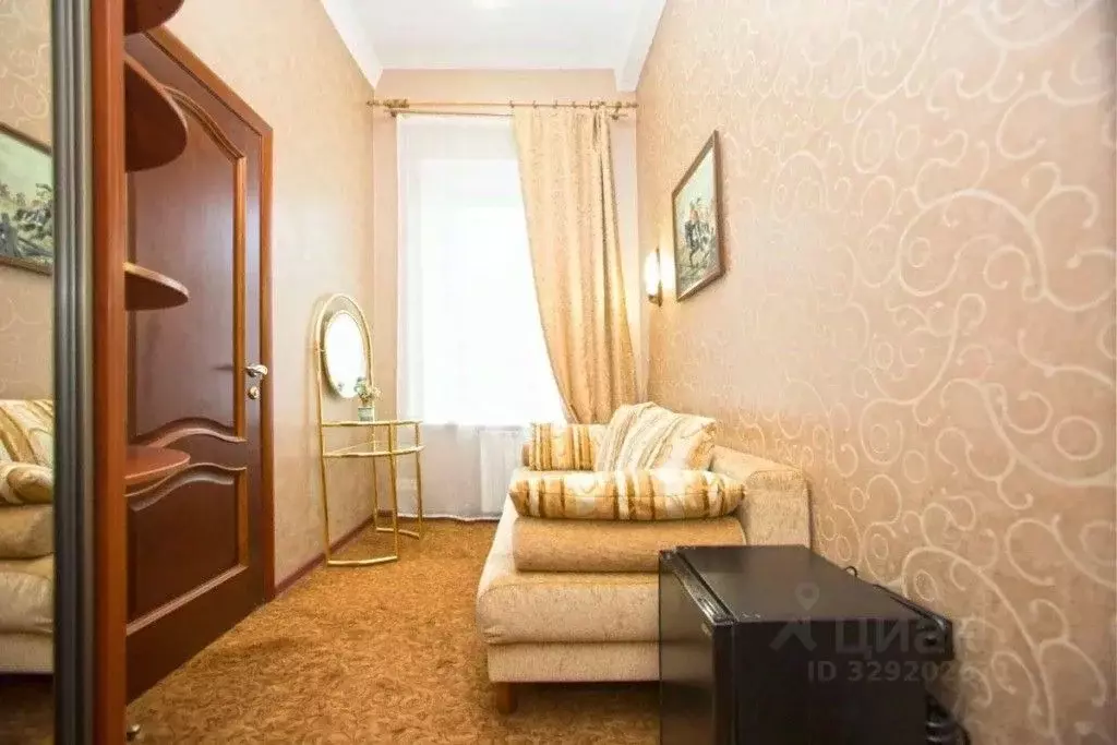 Комната Москва Суворовская ул., 2Б (10.0 м) - Фото 1