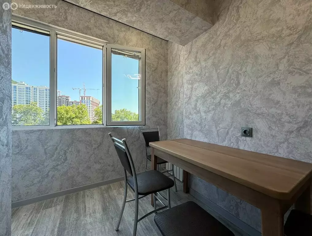 2-комнатная квартира: село Ольгинка, 1-й микрорайон, 2 (42.9 м) - Фото 2