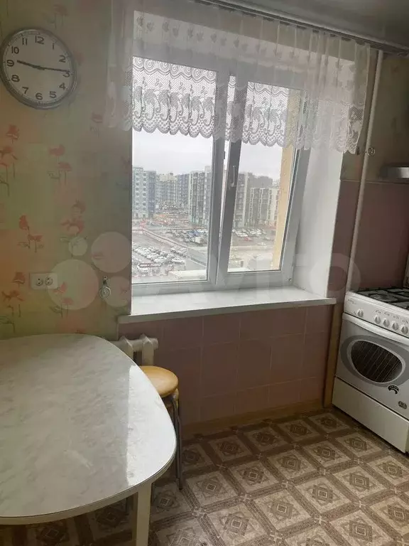 1-к. квартира, 37 м, 9/9 эт. - Фото 1
