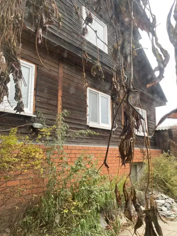 Дом в Свердловская область, Екатеринбург пер. Разъездный, 1кА (200 м) - Фото 1