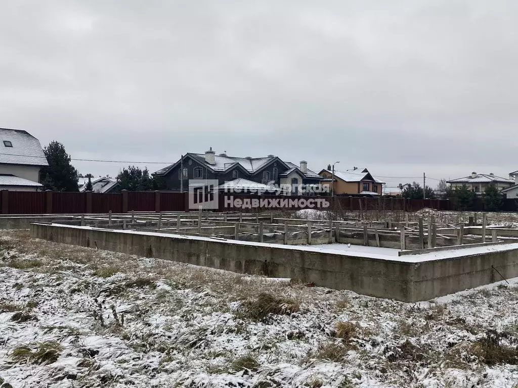 Участок в Ленинградская область, Тосненский район, Федоровское ... - Фото 0