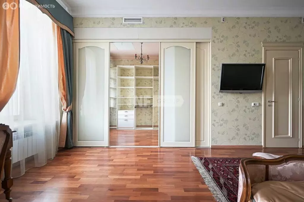 5-комнатная квартира: Санкт-Петербург, Невский проспект, 53 (181.3 м) - Фото 0
