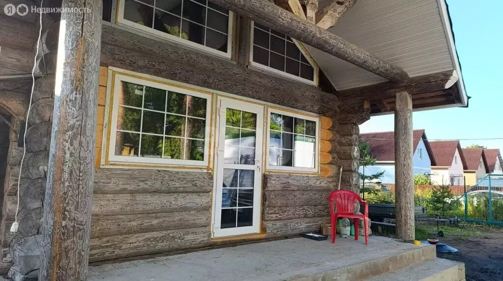 Дом в городской посёлок Ульяновка, 9-я улица (190 м) - Фото 1