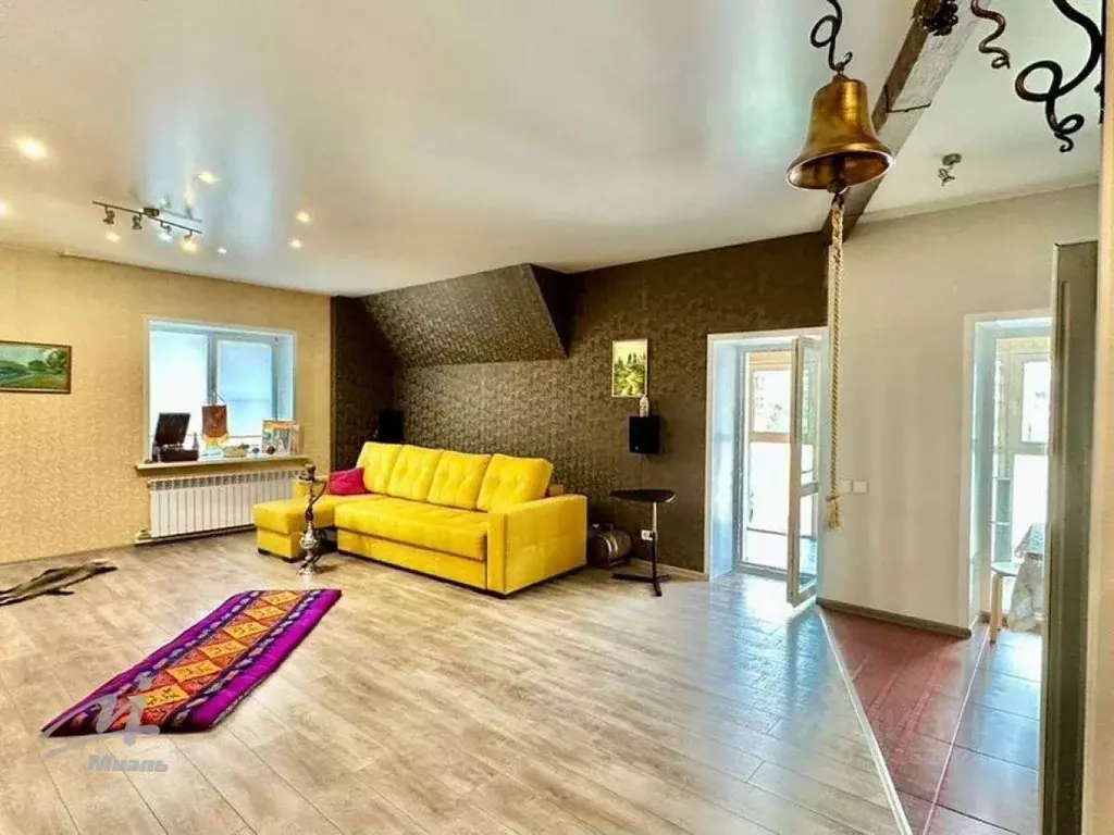 4-к кв. Алтайский край, Барнаул ул. Шумакова, 40А (103.4 м) - Фото 1