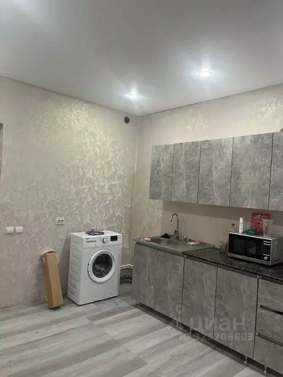 Студия Хакасия, Абакан ул. Стофато, 16 (27.0 м) - Фото 1