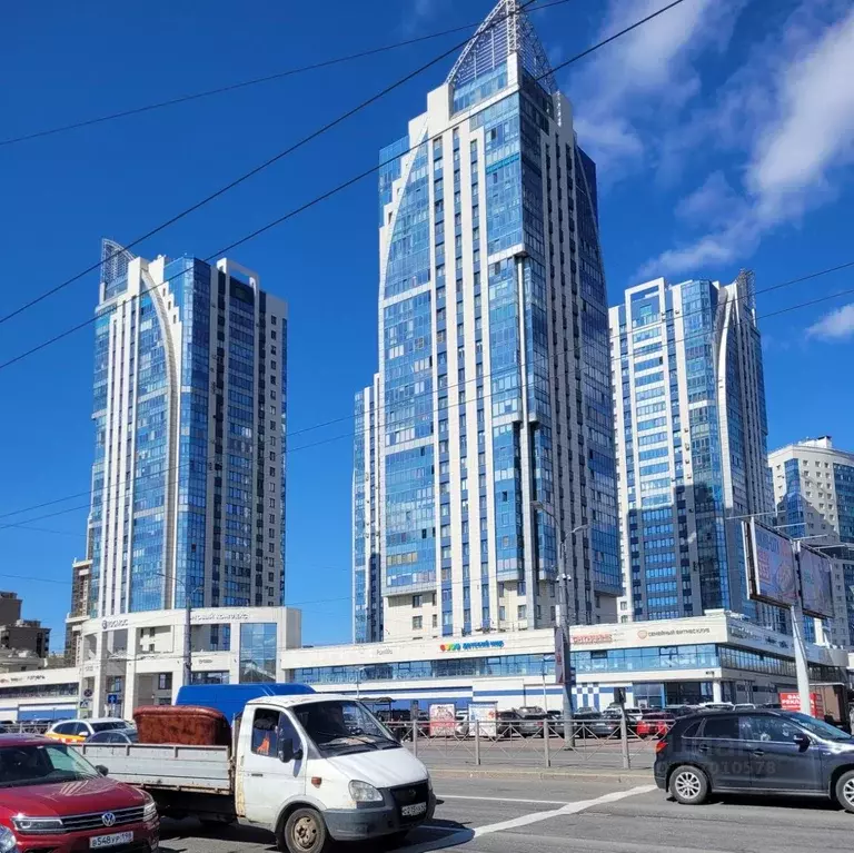3-к кв. Санкт-Петербург ул. Типанова, 27/39 (98.5 м) - Фото 0