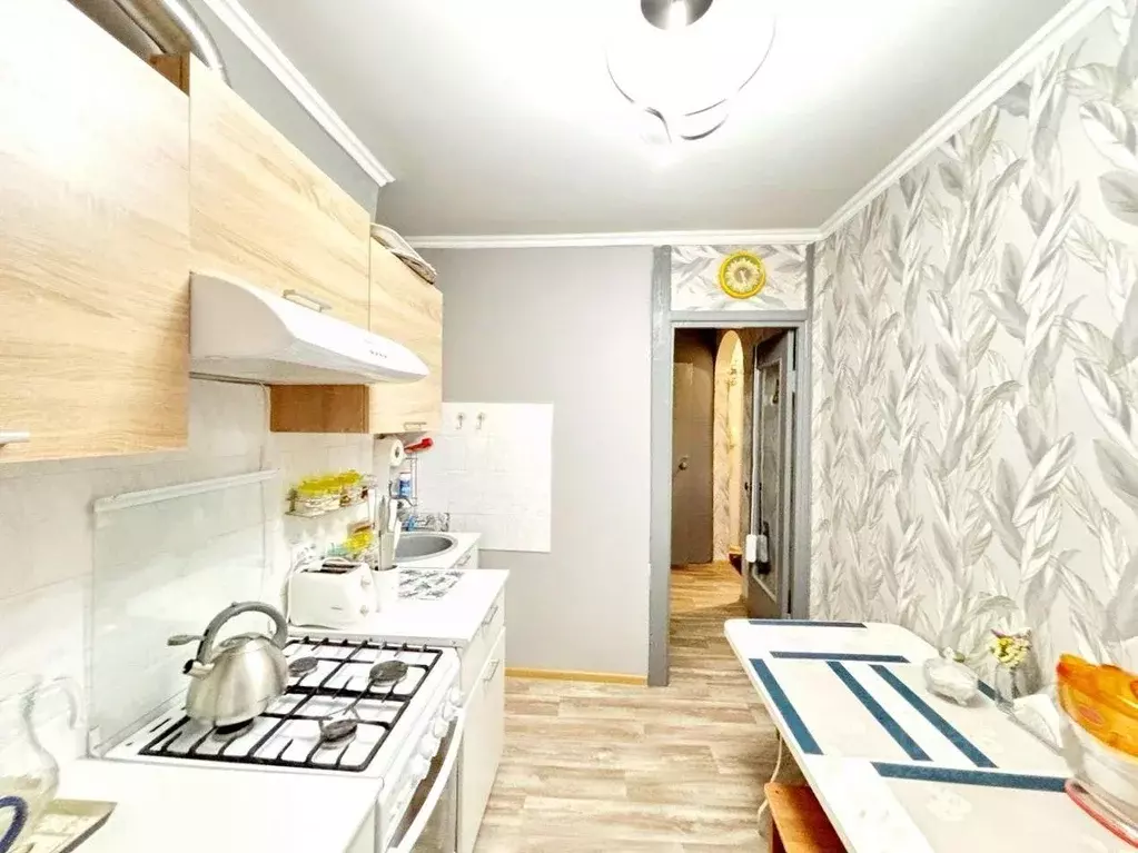 3-к кв. Саратовская область, Саратов просп. Имени 50 лет Октября, 72 ... - Фото 2