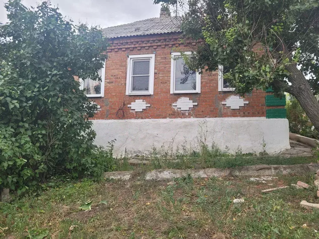 Дом в Ростовская область, Красный Сулин Черкасская ул., 11 (60 м) - Фото 1