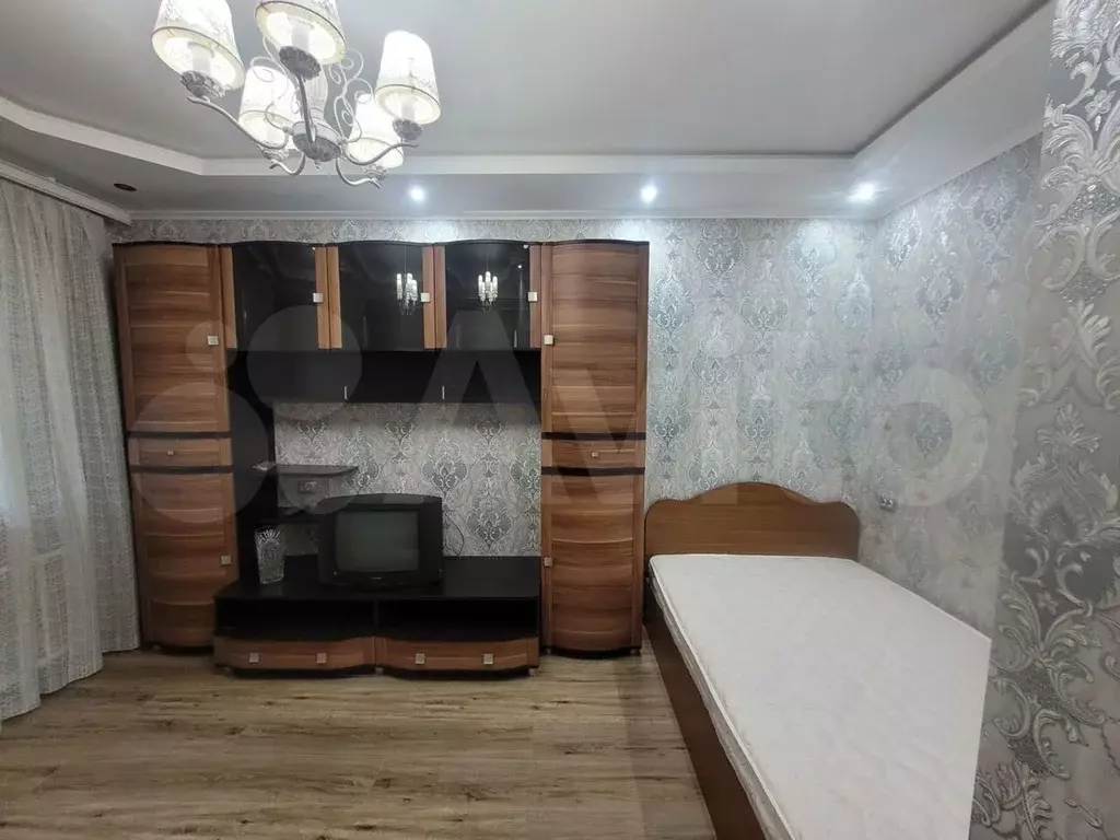 1-к. квартира, 30м, 1/9эт. - Фото 0