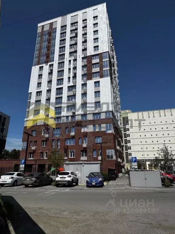 3-к кв. Омская область, Омск ул. Красный Путь, 155к4 (71.9 м) - Фото 1