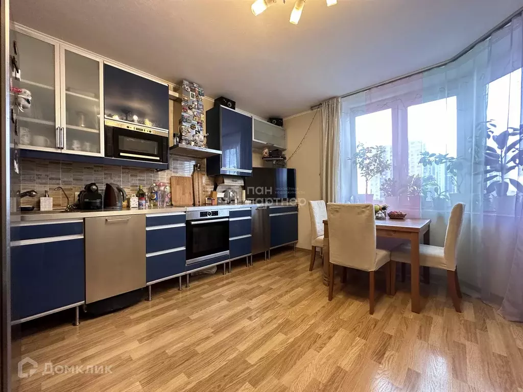 Продаётся 2-к квартира, 76.2 м - Фото 1