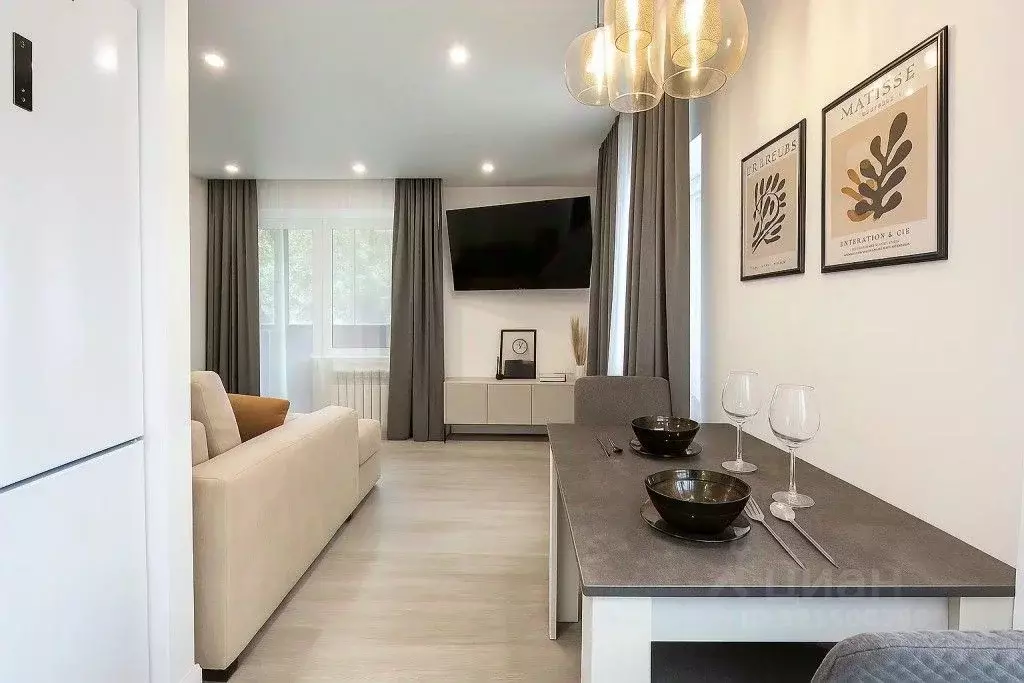 2-к кв. Сахалинская область, Южно-Сахалинск просп. Победы, 78 (45.0 м) - Фото 1