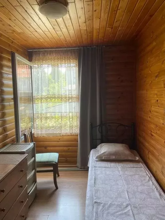 Комната Краснодарский край, Сочи Адлер жилрайон, ул. Менделеева, 3Б - Фото 0