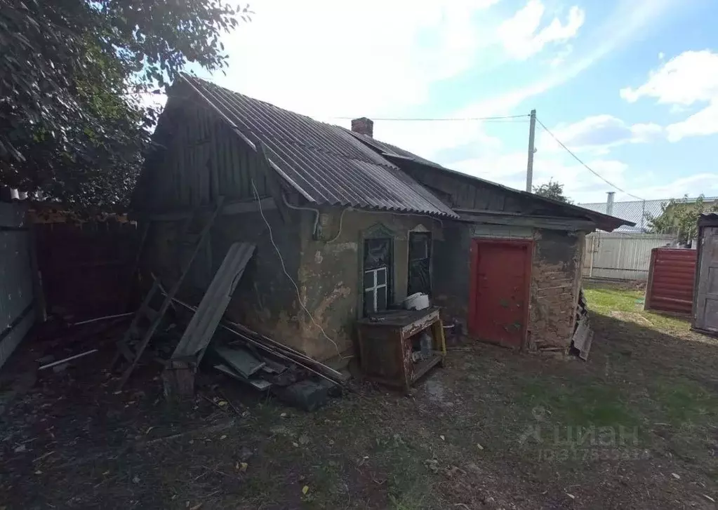 Дом в Ростовская область, Каменск-Шахтинский ул. Разина (25 м) - Фото 0