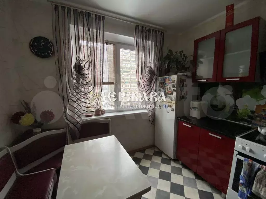 3-к. квартира, 63 м, 6/9 эт. - Фото 0