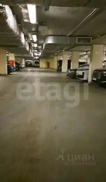 Гараж в Санкт-Петербург Варшавская ул., 9к1 (14 м) - Фото 1