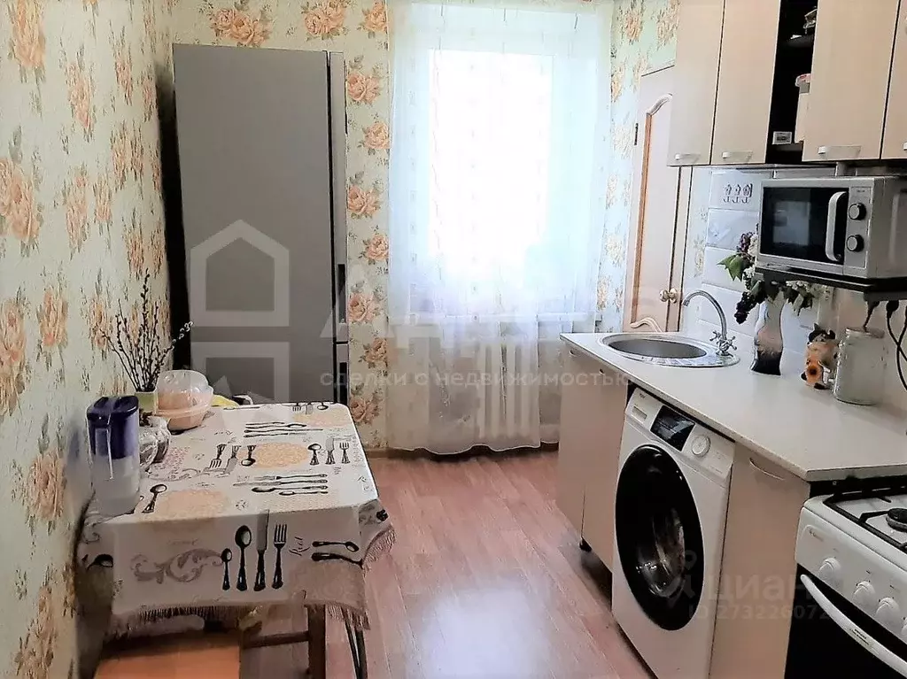 3-к кв. Волгоградская область, Волгоград ул. Лодыгина, 4 (68.3 м) - Фото 0