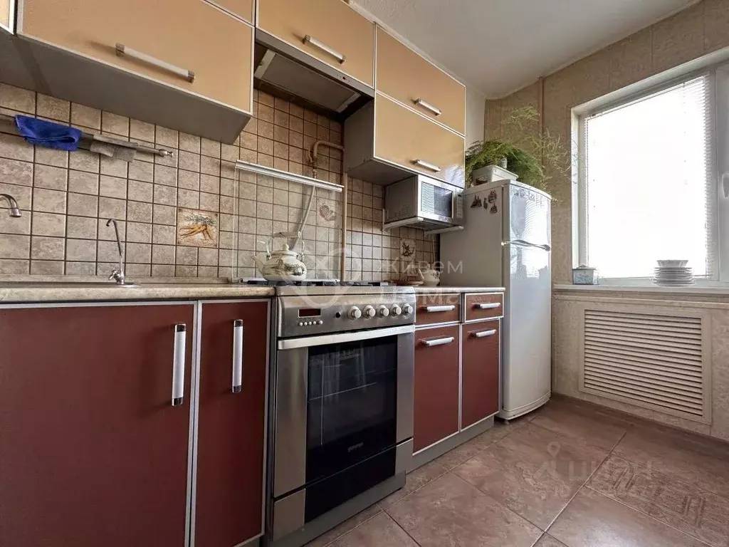 3-к кв. Волгоградская область, Волгоград ул. Милиционера Буханцева, 2 ... - Фото 1