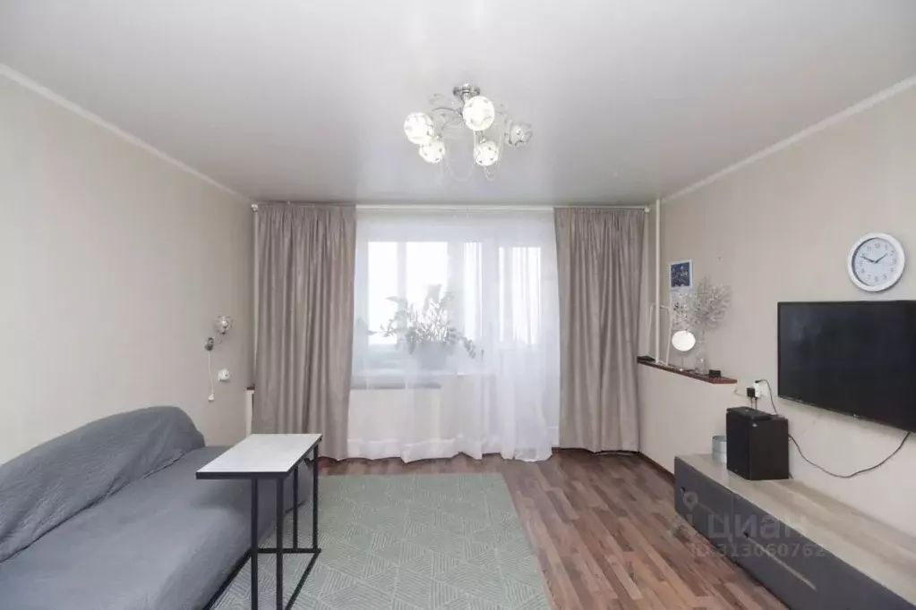 3-к кв. Омская область, Омск Машиностроительная ул., 7 (66.7 м) - Фото 2