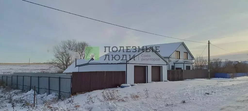 Дом в Башкортостан, Уфимский район, Николаевский сельсовет, д. ... - Фото 1