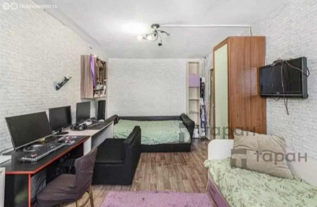 3-комнатная квартира: Челябинск, улица Пирогова, 7 (54.8 м) - Фото 1