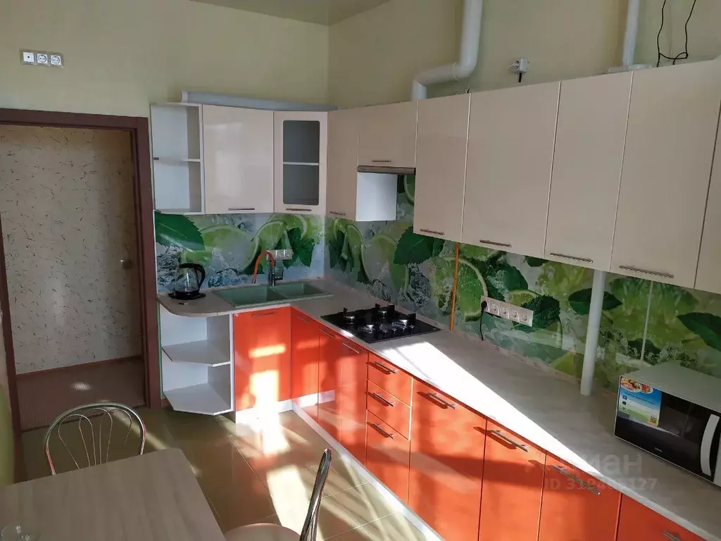 2-к кв. Крым, Симферополь пер. Смежный, 10 (68.0 м) - Фото 0