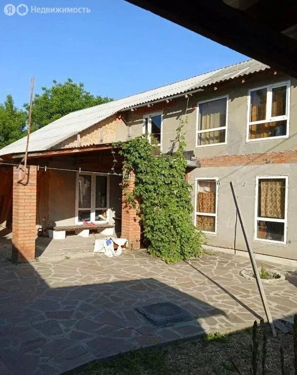 Дом в Каменск-Шахтинский, Дачная улица (164 м) - Фото 1