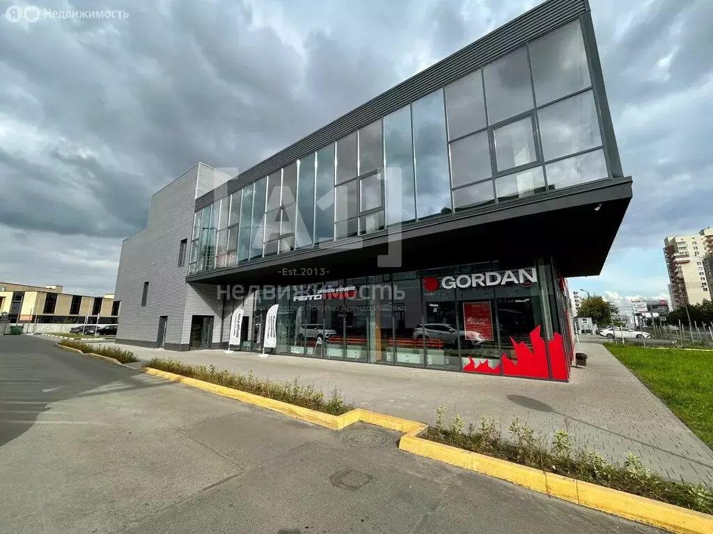 Торговая площадь (340 м) - Фото 2