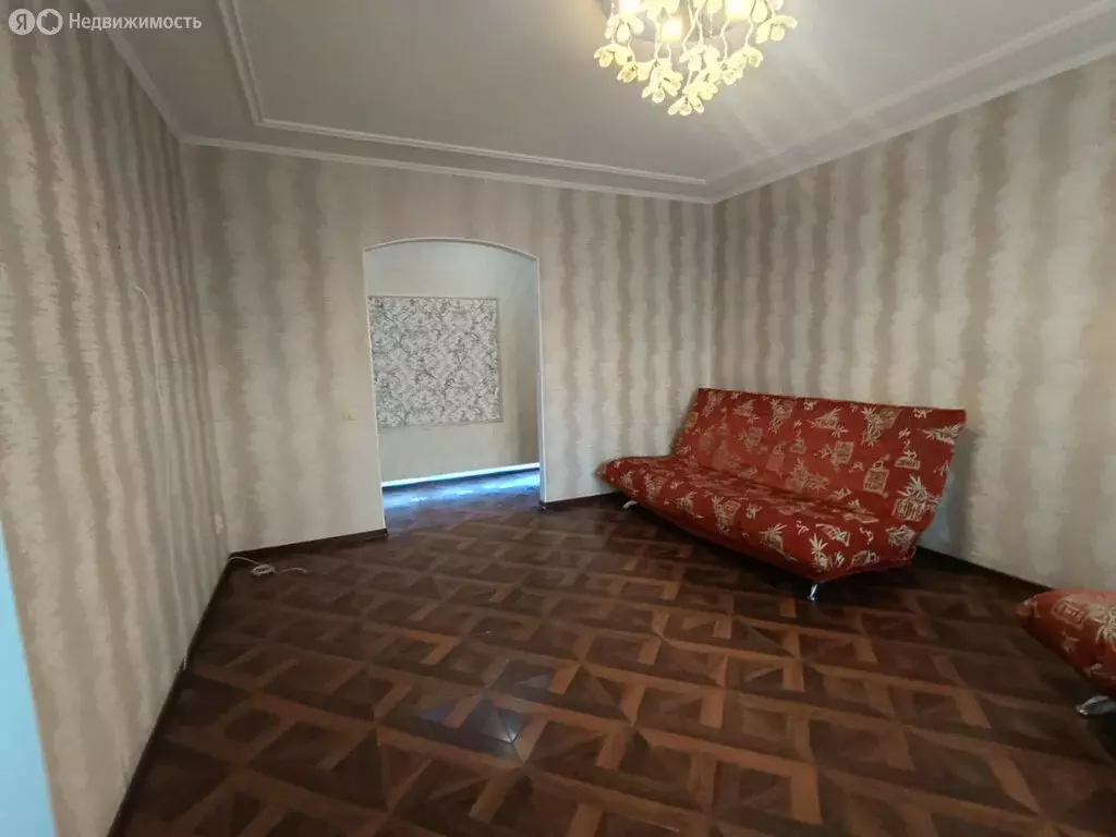 3-комнатная квартира: Астрахань, улица Набережная Приволжского Затона, ... - Фото 1