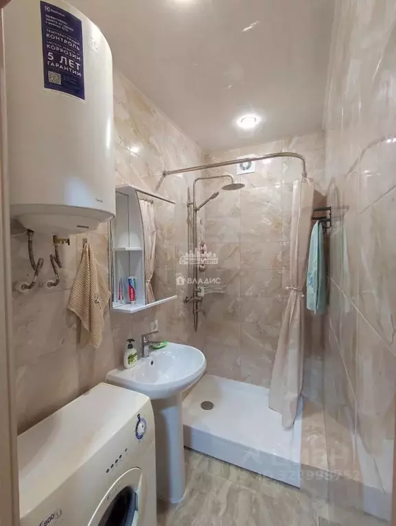 2-к кв. Крым, Керчь пер. Кооперативный, 3/5 (42.0 м) - Фото 1