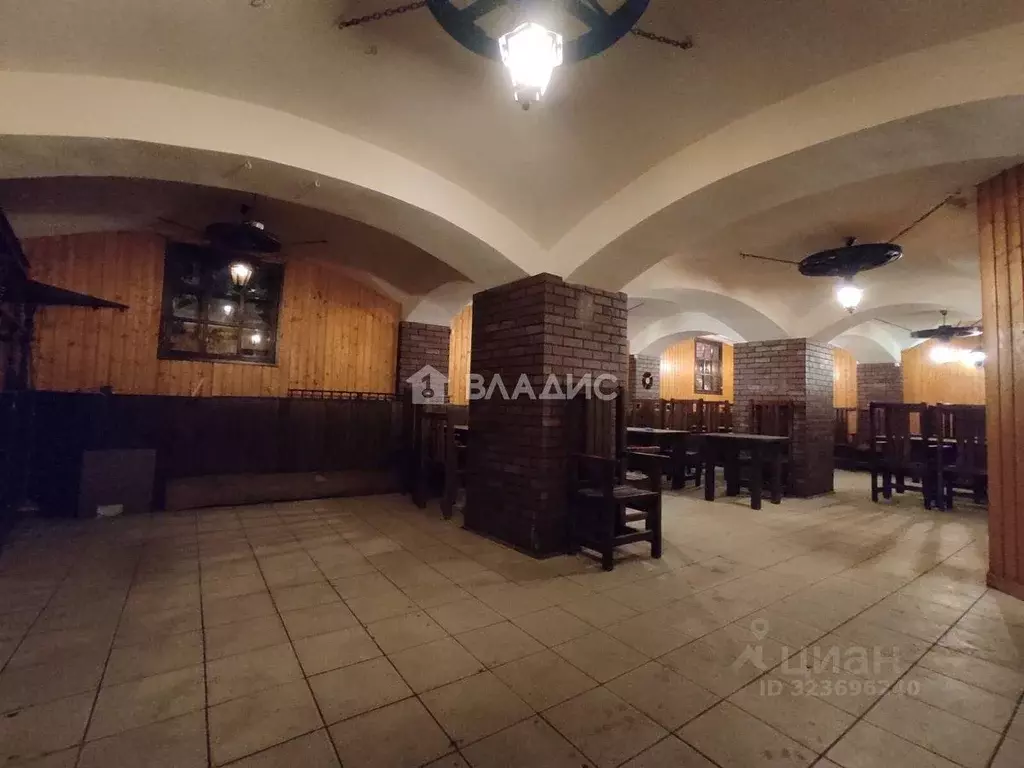 Помещение свободного назначения в Калужская область, Калуга ул. ... - Фото 1