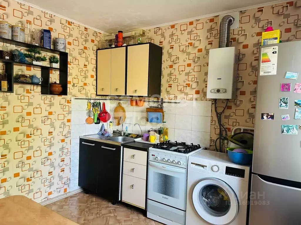 3-к кв. Ульяновская область, Ульяновск ул. Варейкиса, 47 (58.2 м) - Фото 0