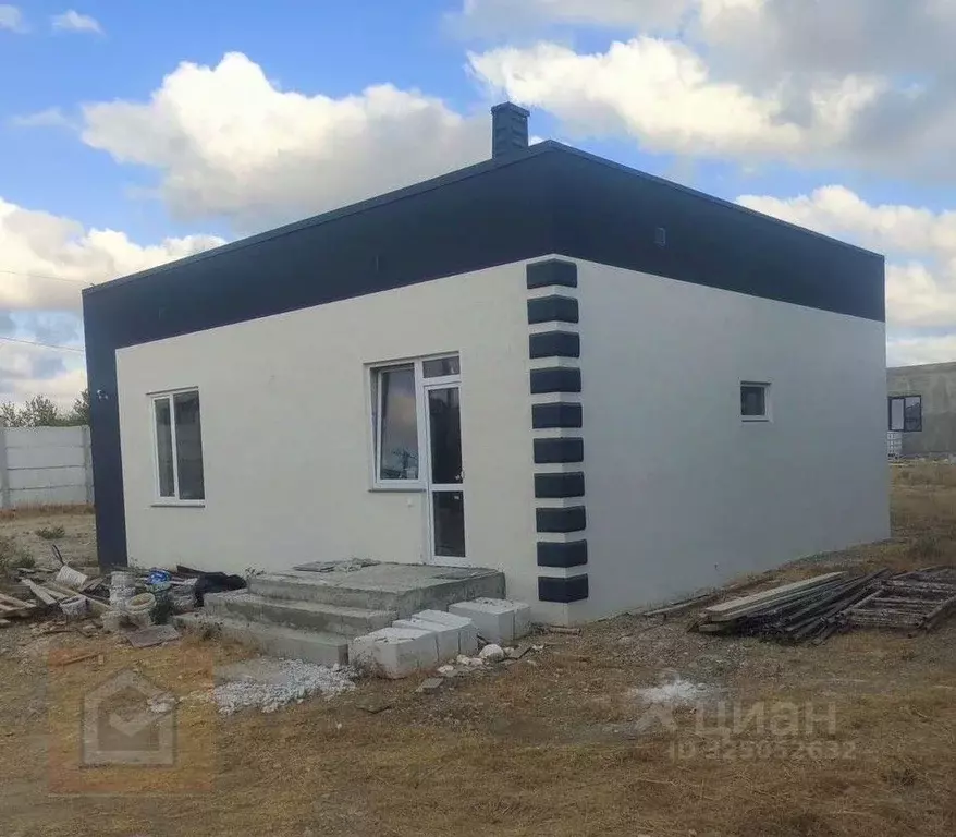 Дом в Севастополь ш. Монастырское, 37Е/3 (81 м) - Фото 1