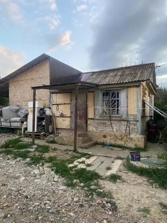 Дом в Волгоградская область, Волгоград ул. Джамбула Джабаева, 44/207 ... - Фото 1