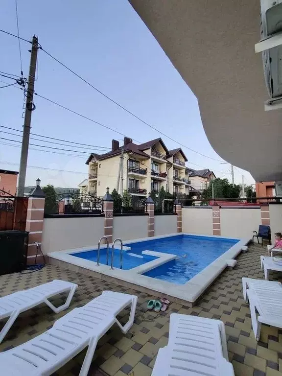 Комната 18 м, 1/4 эт. - Фото 0