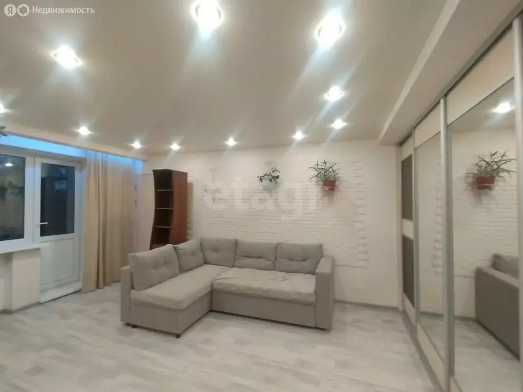 2-комнатная квартира: Кыштым, улица Дзержинского, 5 (43 м) - Фото 1