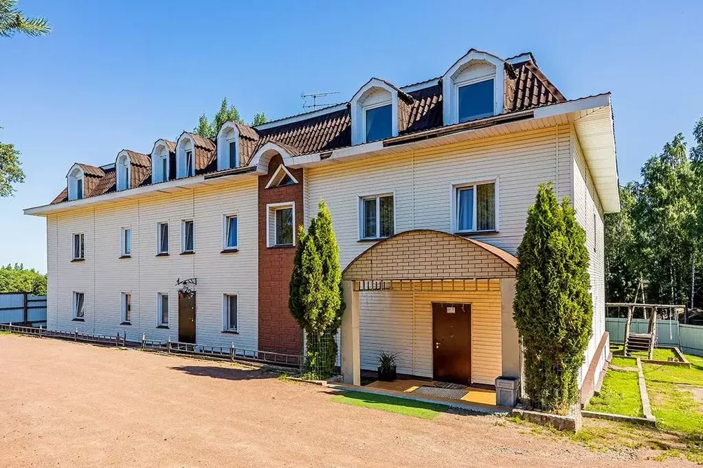 Дом в Санкт-Петербург пос. Серово, Лесная ул., 9У (750 м) - Фото 1