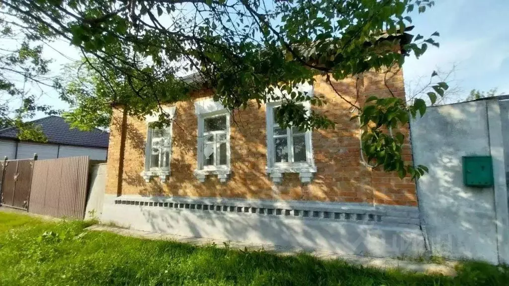 Дом в Белгородская область, Валуйки ул. Крюкова (42 м) - Фото 0