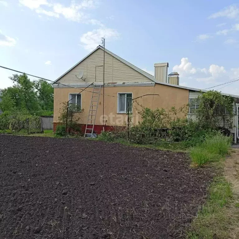 Дом в Белгородская область, Шебекинский городской округ, с. Ржевка  ... - Фото 1