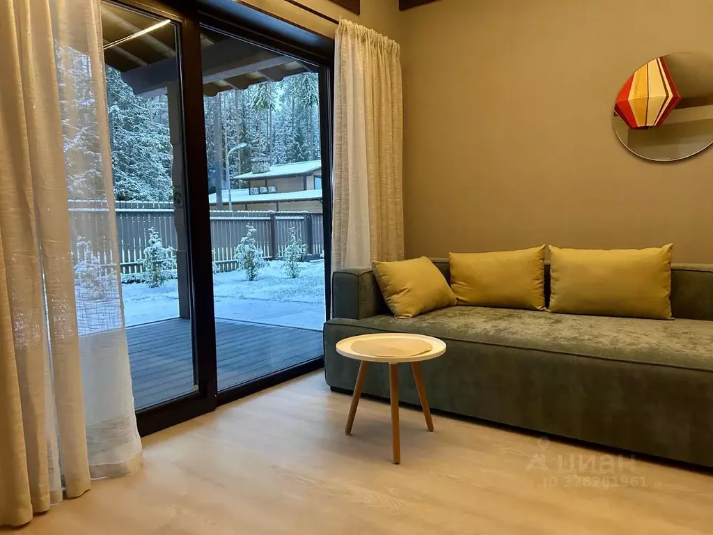 Дом в Ленинградская область, Всеволожский район, Бугровское городское ... - Фото 1